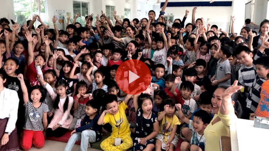 卒業生紹介「ラオスの子どもたちの笑顔が、夢を明確にしてくれた」